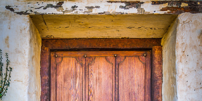 Louver Doors Let Storage Breathe